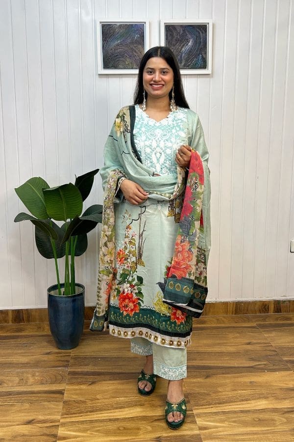 Noor-e-Gul Suit