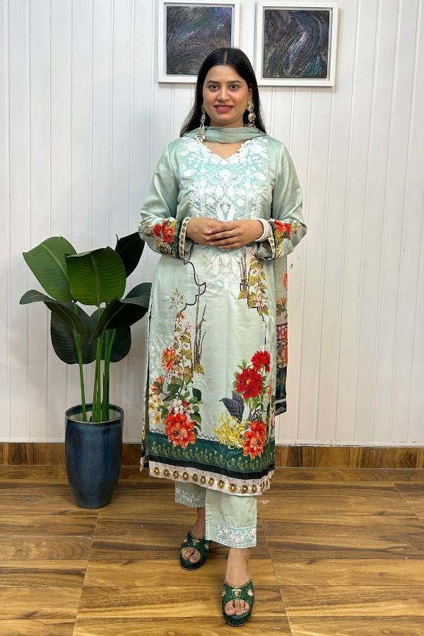 Noor-e-Gul Suit