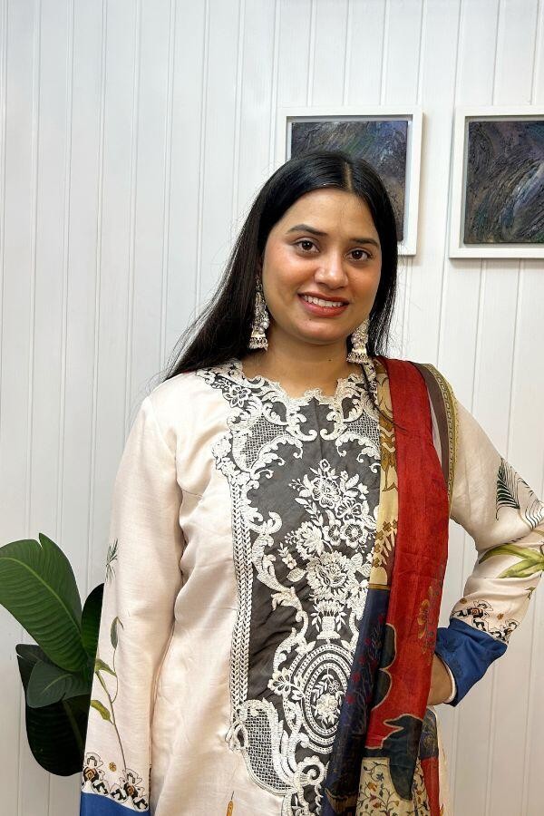 Noor-e-Rang Suit